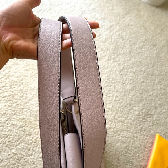 Guess shoulder bag NEW - Picture 3 of 8